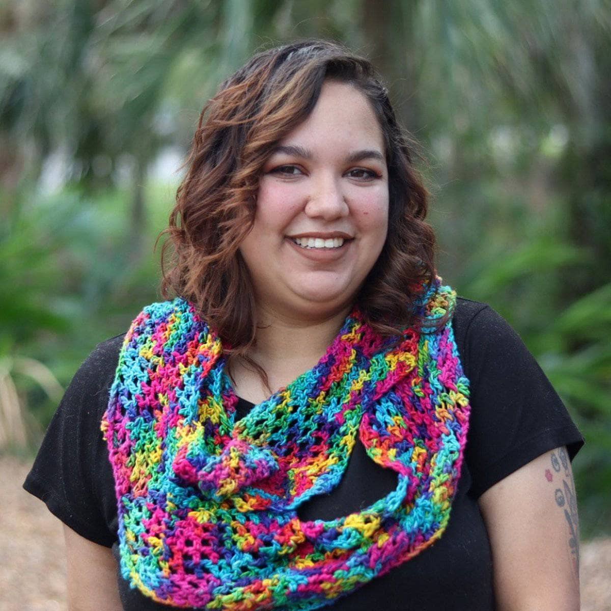Darn Good Yarn Darn Good Ripple Infinity Scarf Crochet Kit — construction detail