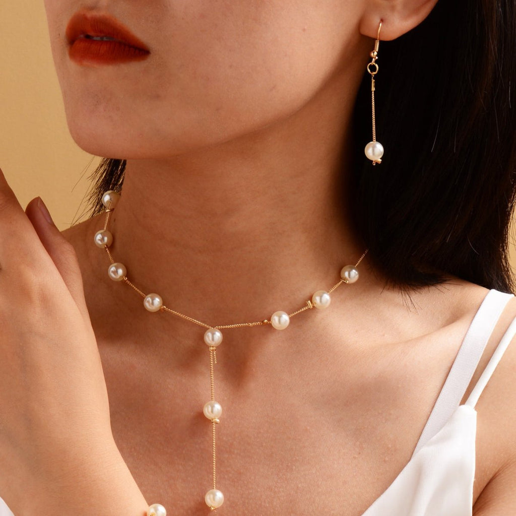 Mariam's Collection Elegance Pearl Earrings & Necklace Ensemble (MAC313) — construction detail