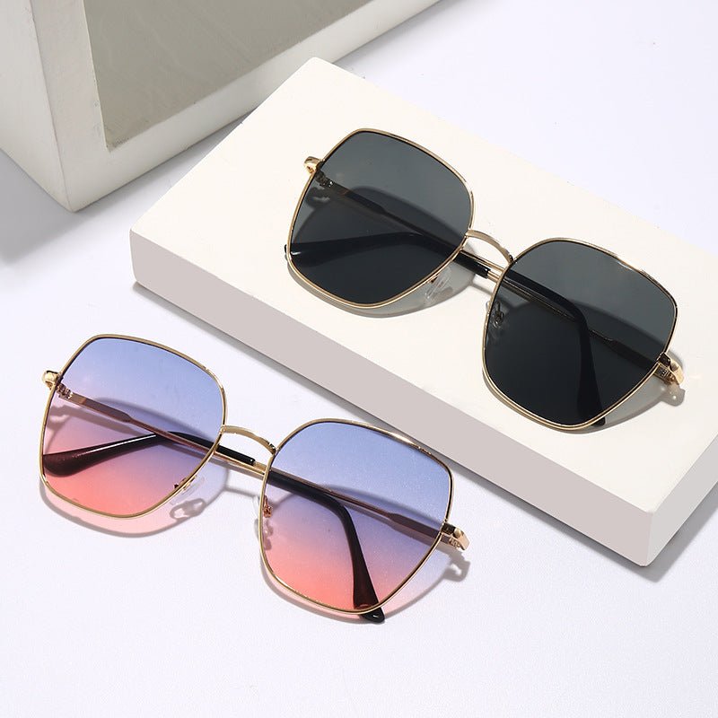 Mariam's Collection Elegant Retro Sunglasses for Women Classic with Gradient Lenses (MAC264) — detail shot 10