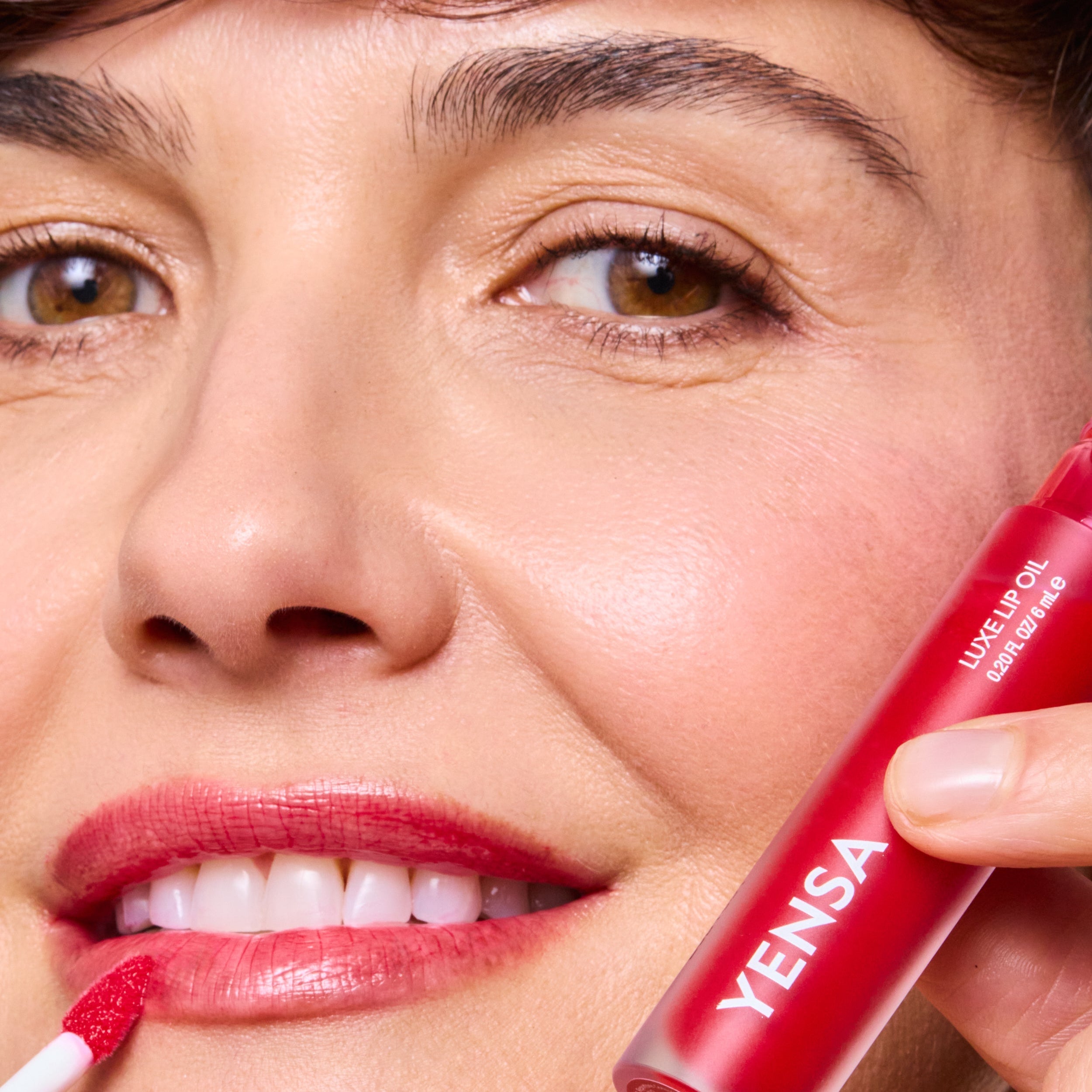 YENSA Luxe Lip Nourishing Oil with Hyaluronic + Vitamin E — before-and-after plumping demo