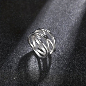MAC166 Simple Geometric Lines Hollow Ring