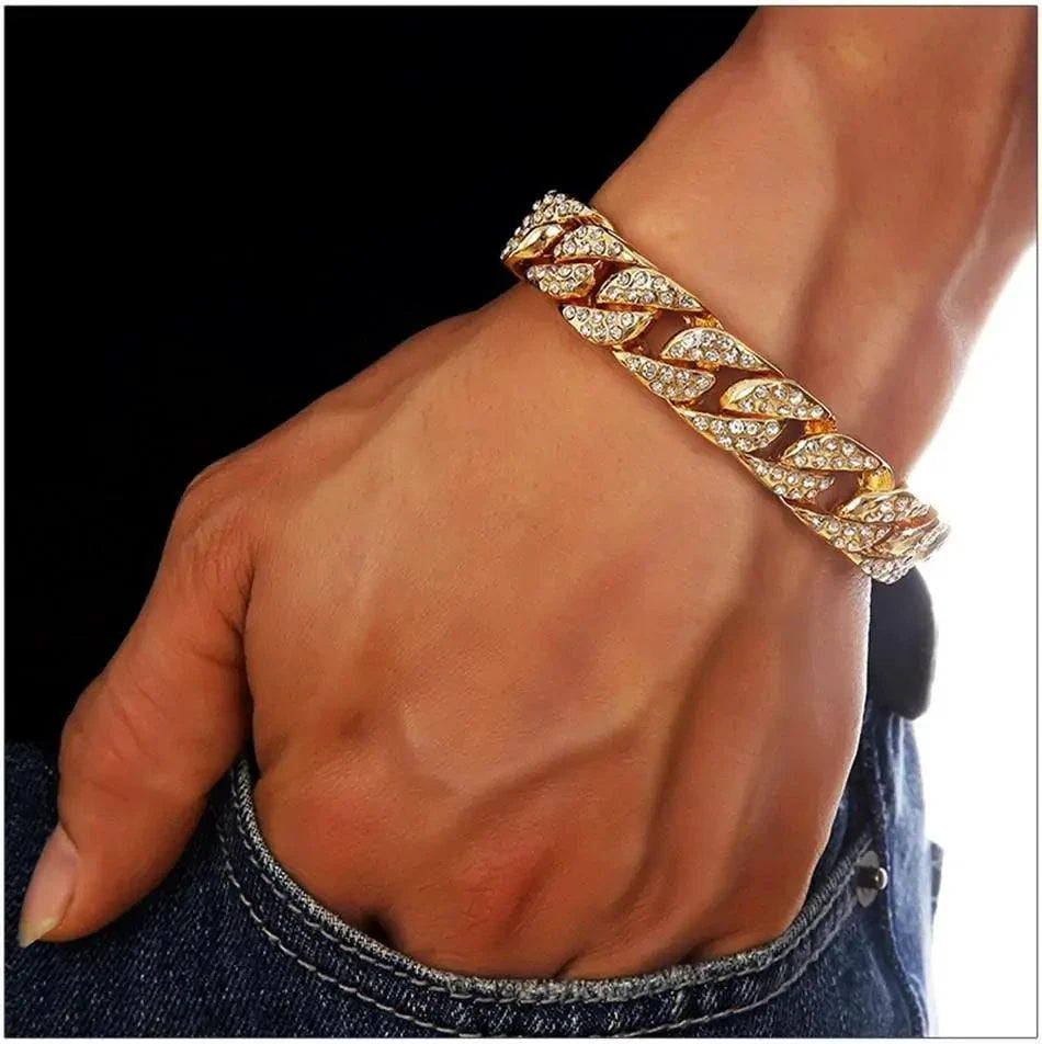 Clyde Elegance Gold Bracelet