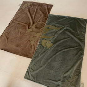 Meaningful Arabic Art German Velvet Couples Prayer Mat Set Interactive Pattern Prayer Mat (MR081)