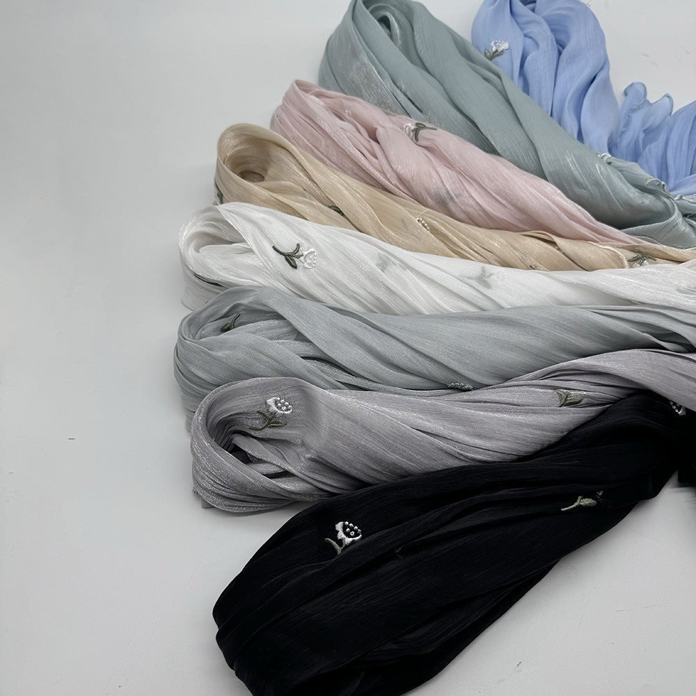 Mariam's Collection Mariam's Collection MH080 Breathable And Cool Crepe Embroidered Hijab — construction detail