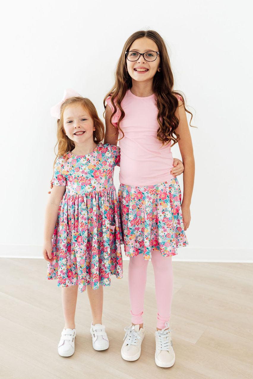 Mila & Rose ® Petal Promises Twirl Skegging — detail close-up