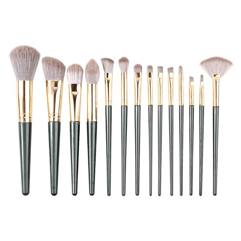 Mariam's Collection Mariam's Collection MMU033 Highend Makeup Brushes — Mariam's Collection branding close-up