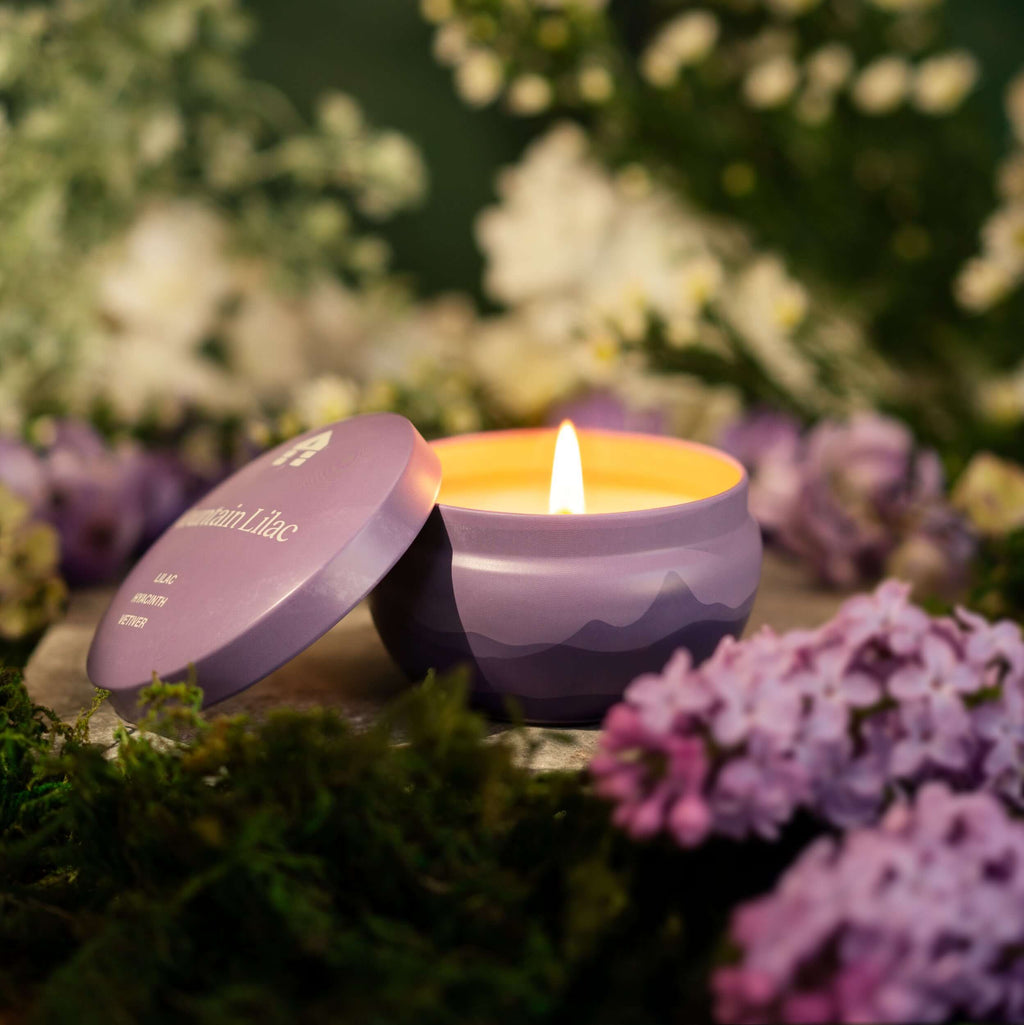 Bluecorn Candles Scented Candle Tins - Aromática - 8oz — detail and construction