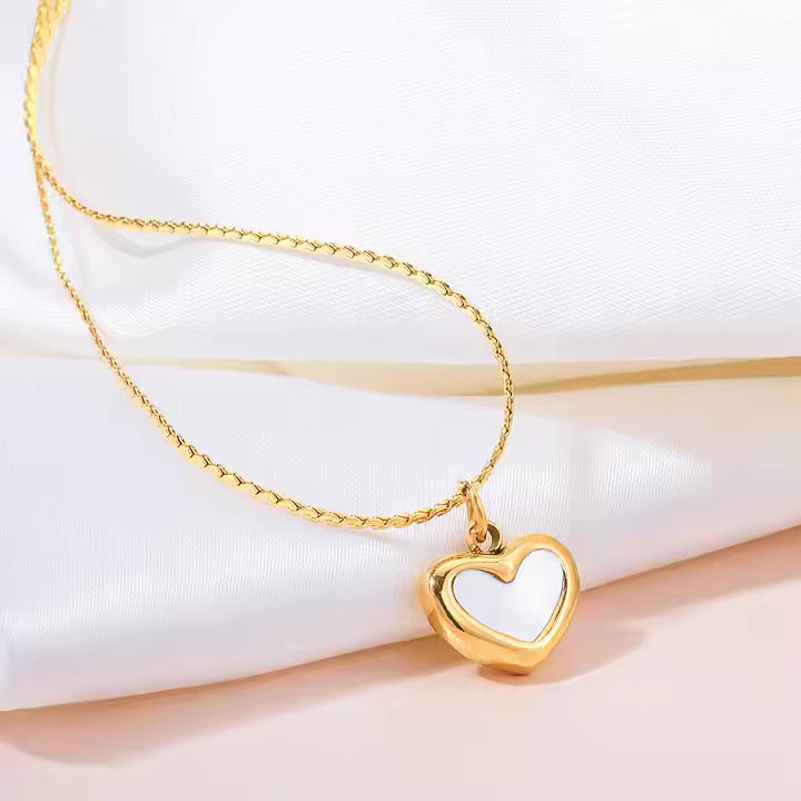 SORI STYLE Mother of Pearl Heart Pendant Necklace — side view
