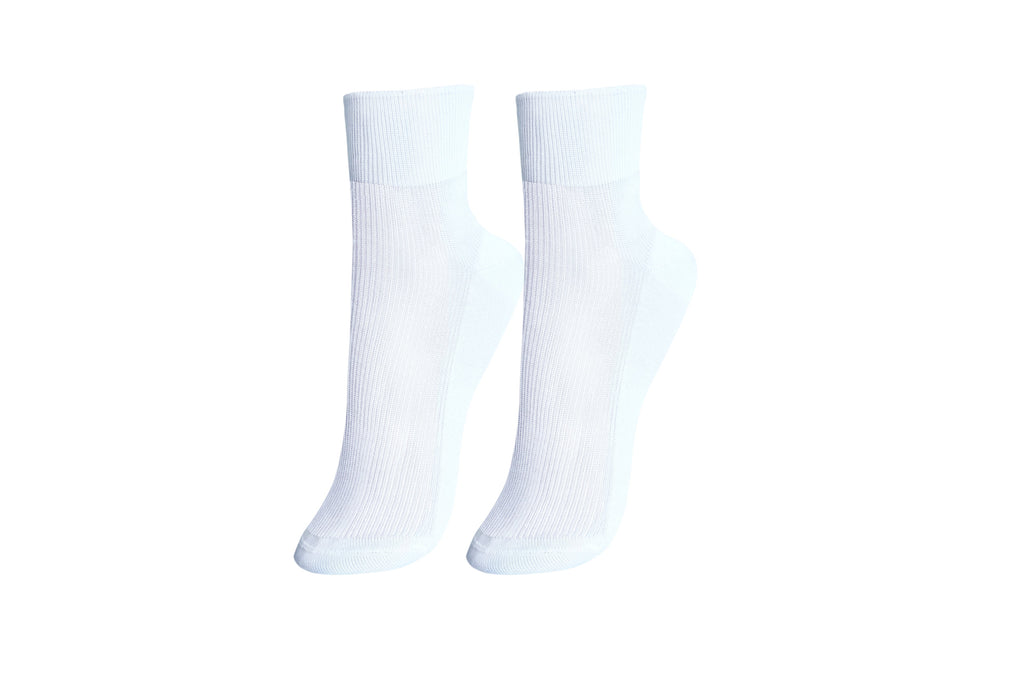 tittimitti tittimitti® 100% Mercerized Cotton "Filo di Scozia" Women's Ankle Socks. 3-Pack. Made in Italy. — side view