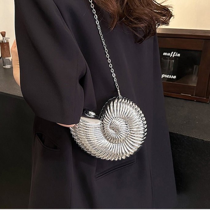 Mariam's Collection Unique Chic Conch Shell Inspired Clutch Bag (MAC311) — construction detail