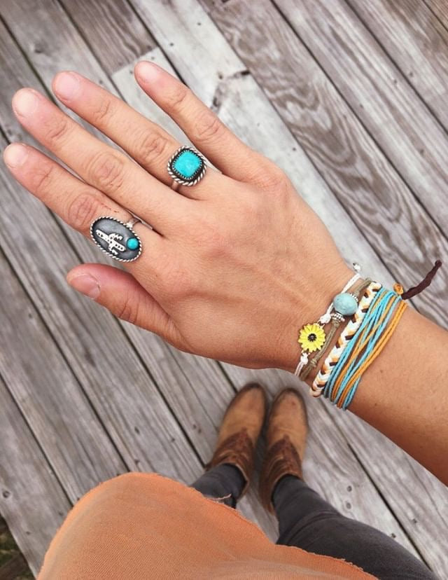 Earth Bands Illinois — jewerly category context